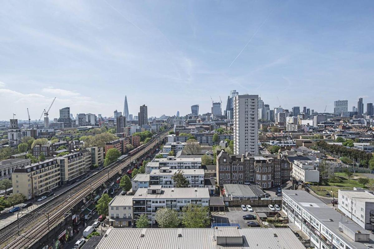 London Luxury Holiday Home B ภายนอก รูปภาพ
