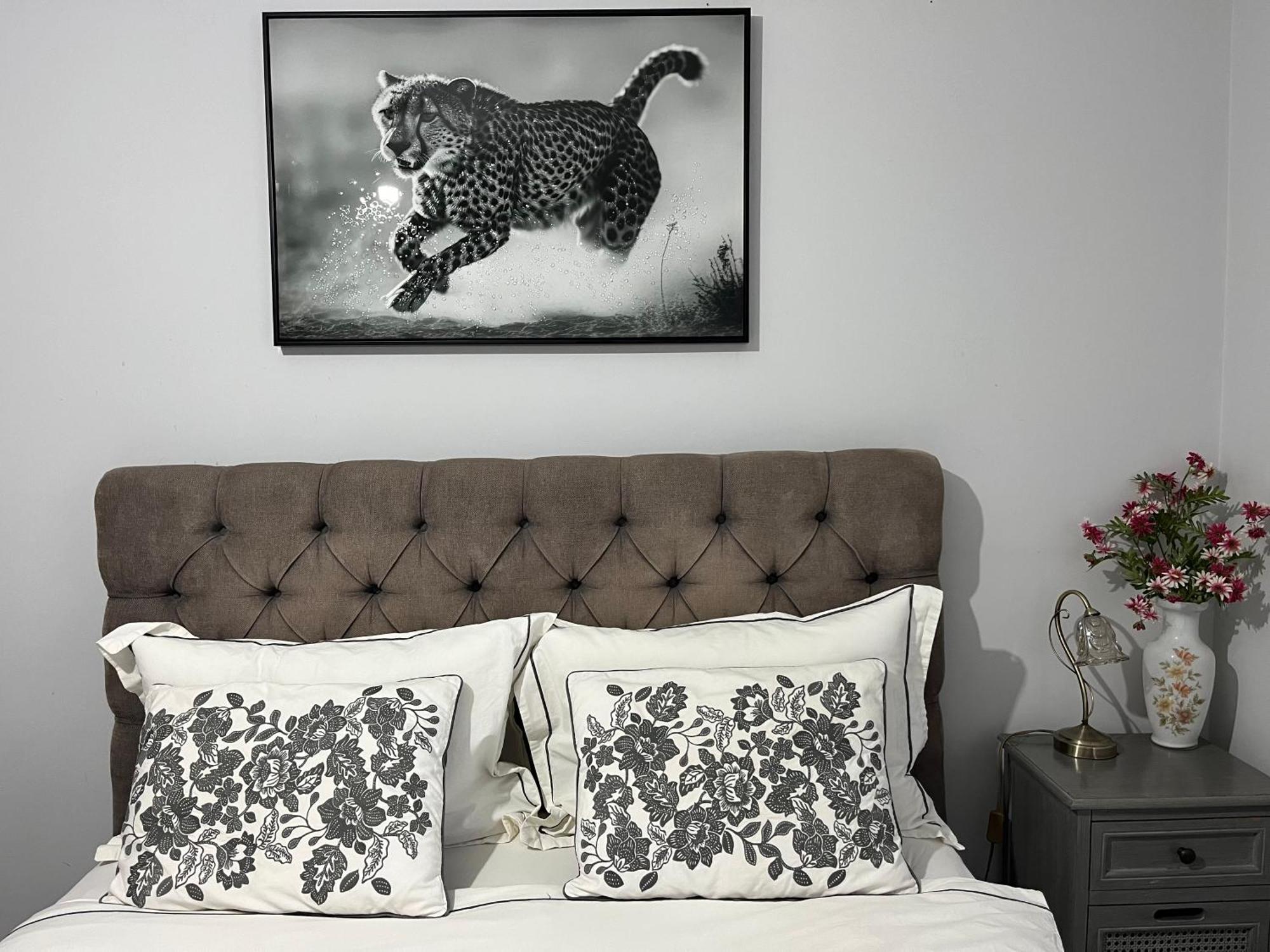 London Luxury Holiday Home B ภายนอก รูปภาพ